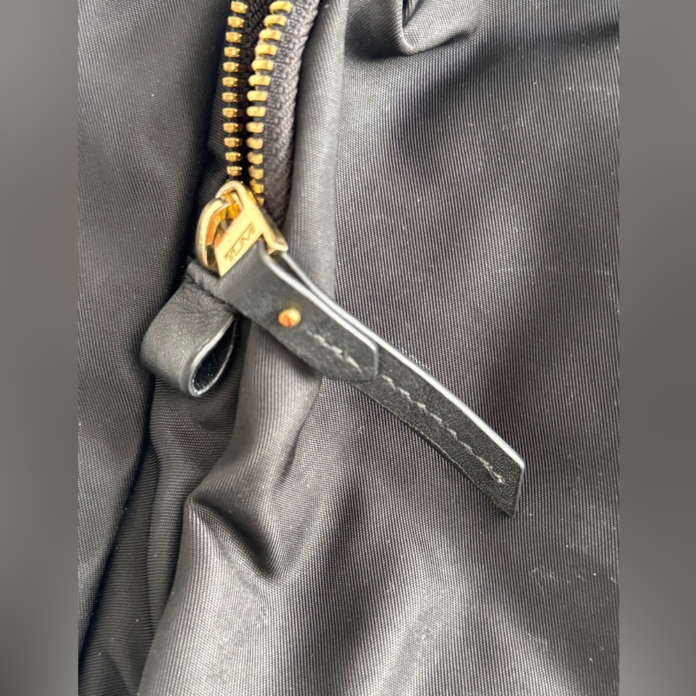 TUMI Voyageur Capri Black Crossbody Bag with Gold Hardware - Picture 4 of 16